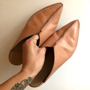 WAL & PAI Leather Mules